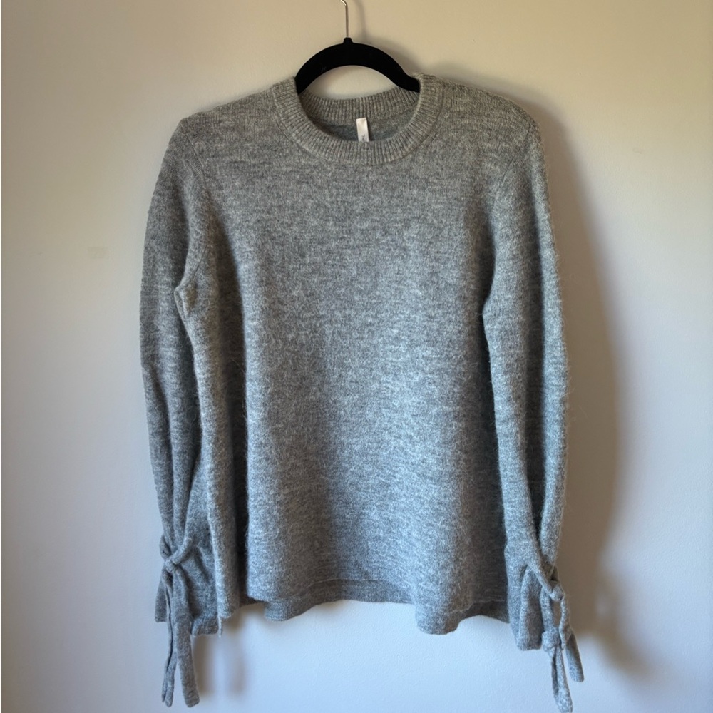 Babaton Tie-Sleeve Sweater